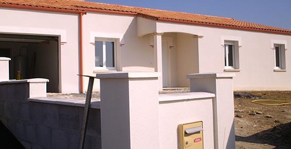 Construction de maison par DT BATIMENT, maçon à Chaille les Marais